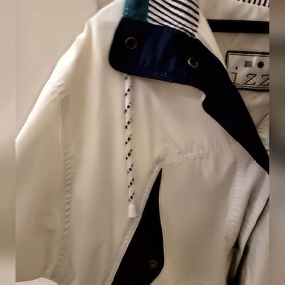 Jacket - Picture 4 of 5